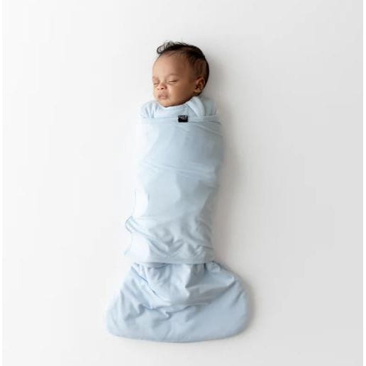 How to Transition Out of a Swaddle: Timing, Signs, and What Comes Next