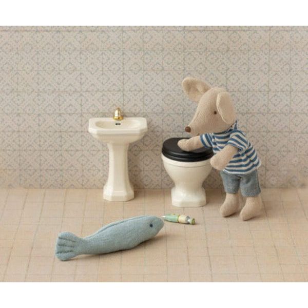 Maileg Bathroom Sink, Mouse- Off White Dollhouses and Access. Maileg
