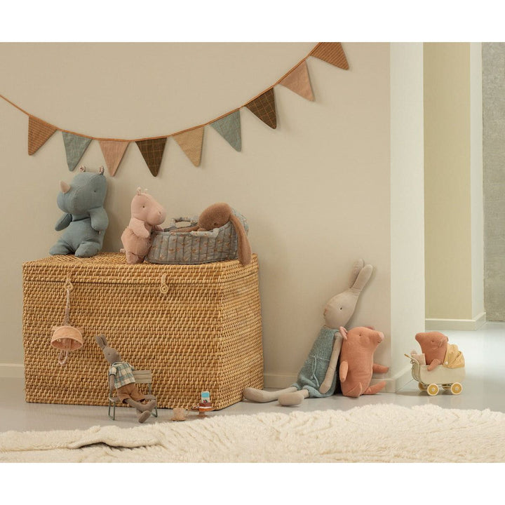 Maileg Safari friends, Hippo w. skirt, Small - Soft rose Dolls & Plush Toys Maileg
