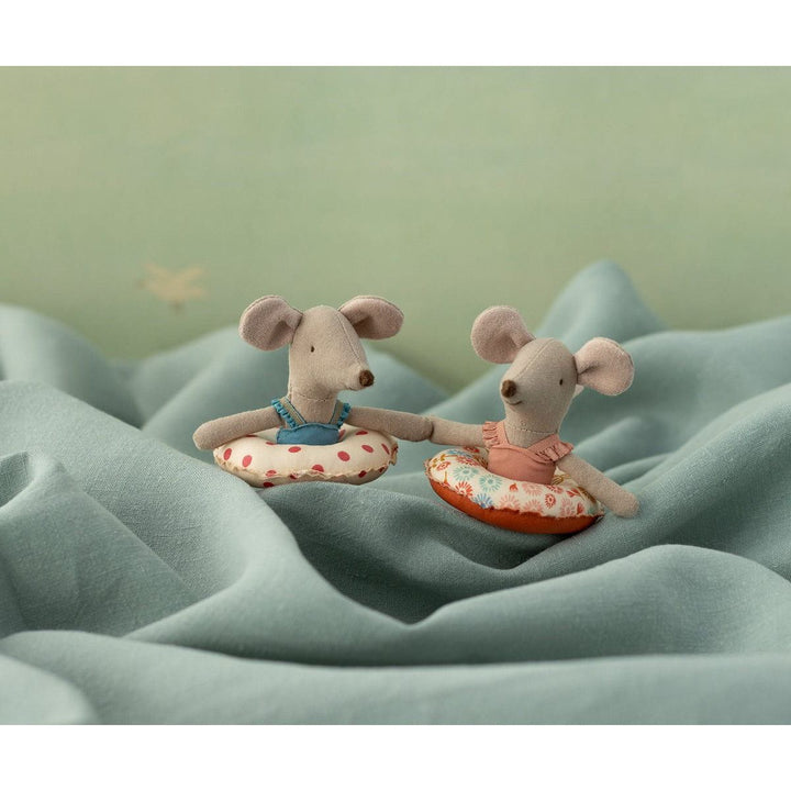 Maileg Beach mouse with float, Little sister - Red dot Mice Maileg