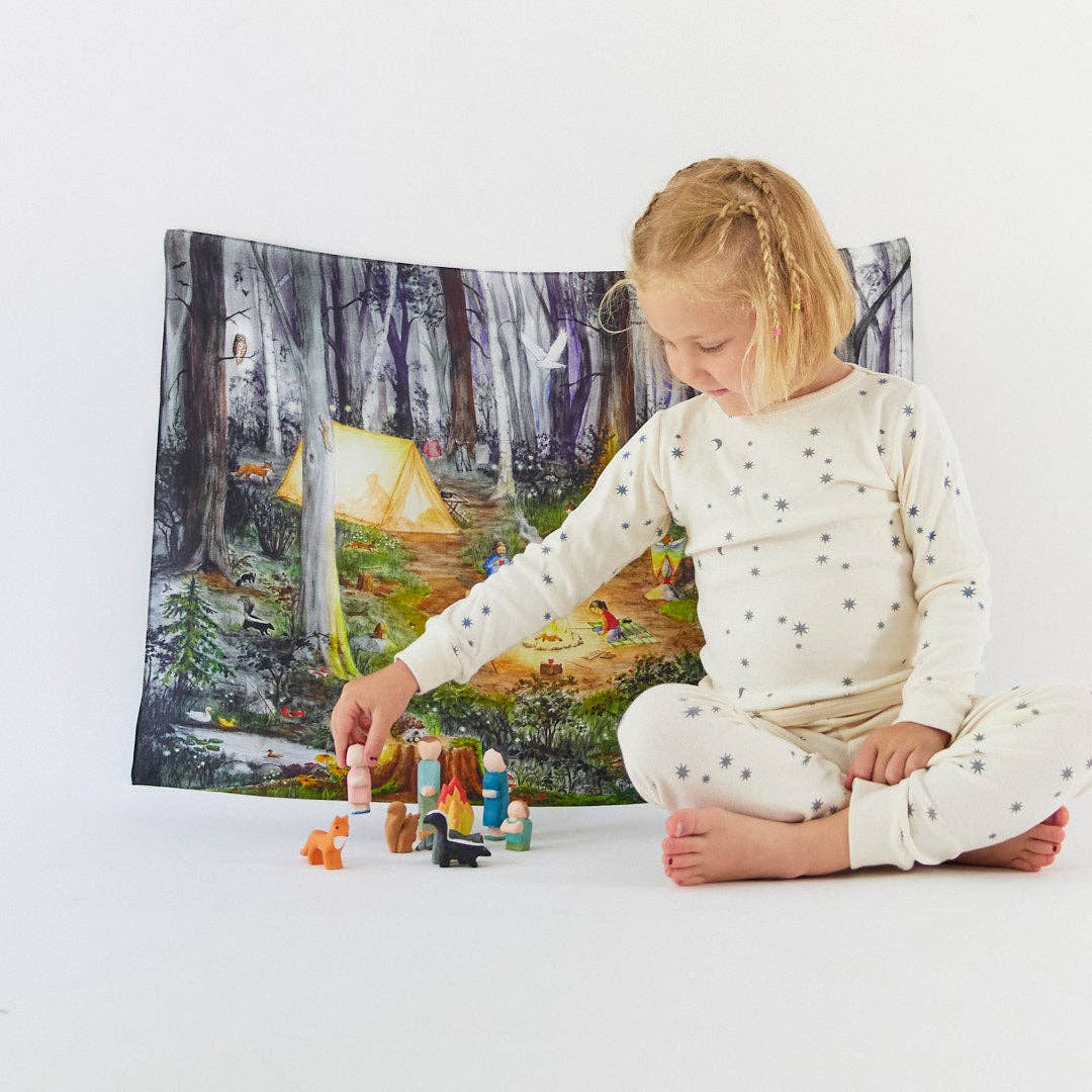 Camping Seek &amp; Find Playsilk