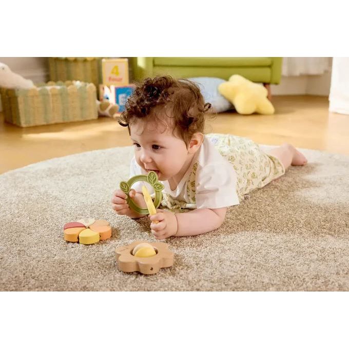 Hape - The Met -Artful Flowers Rattle Trio Grasping Toys &amp; Rattles Hape