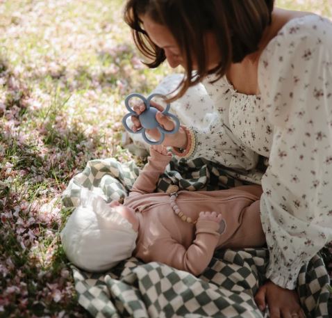 Mushie Pearl Teething Bracelet