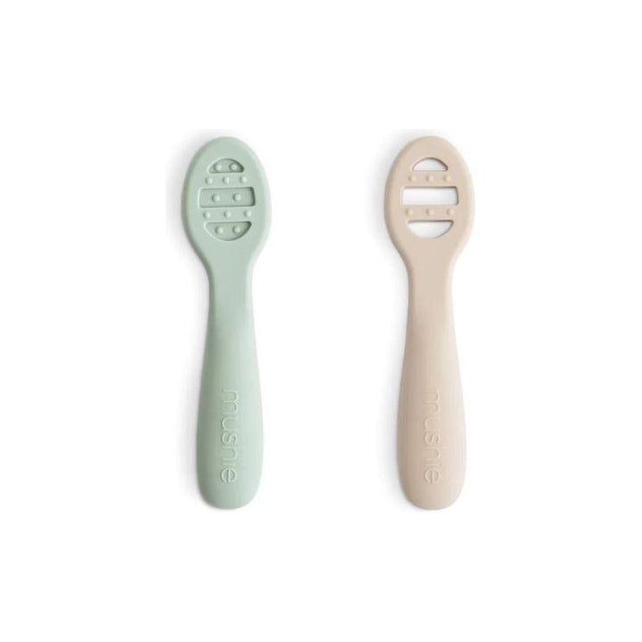 Mushie First Feeding Baby Spoons 2-Pack Mealtime Mushie Cambridge Blue/Shifting Sand