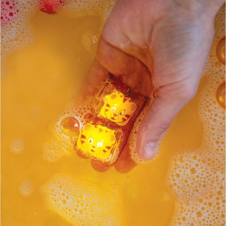 Glo Pals 4 Pack -Daniel Tiger Light-Up Cubes 4-Pack Bath Time Glo Pals
