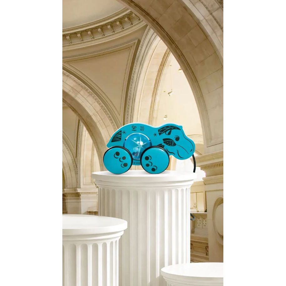 Hape - The Met - William Pull-Along Toy Pull-Along Toys Hape