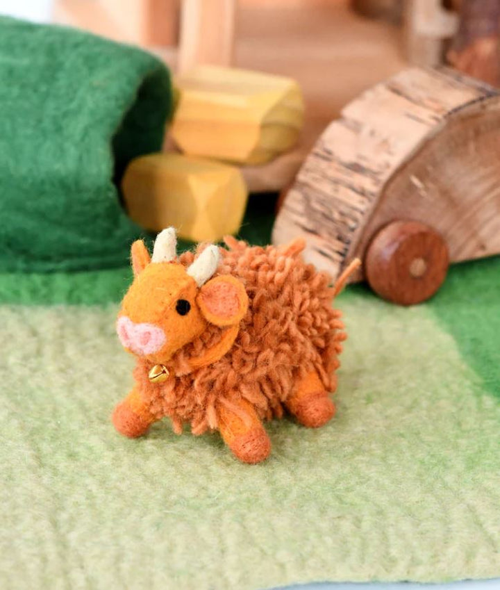 Tara Treasures Felt Highland Cow Toy - Light Brown