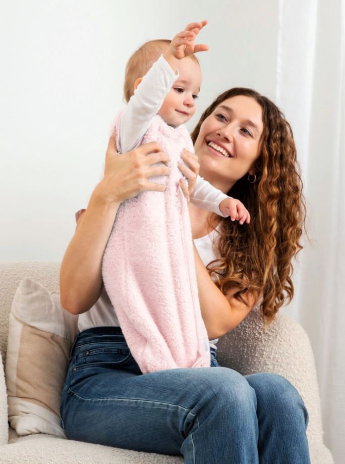 Little Giraffe Stretch Chenille Dreamsack- Pink