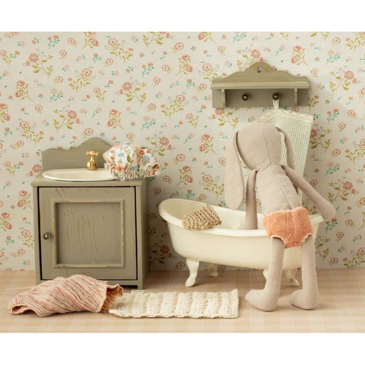 Maileg Miniature Vintage Bathtub