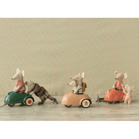 Maileg Car, Mouse - Dark Green Dollhouses and Access. Maileg