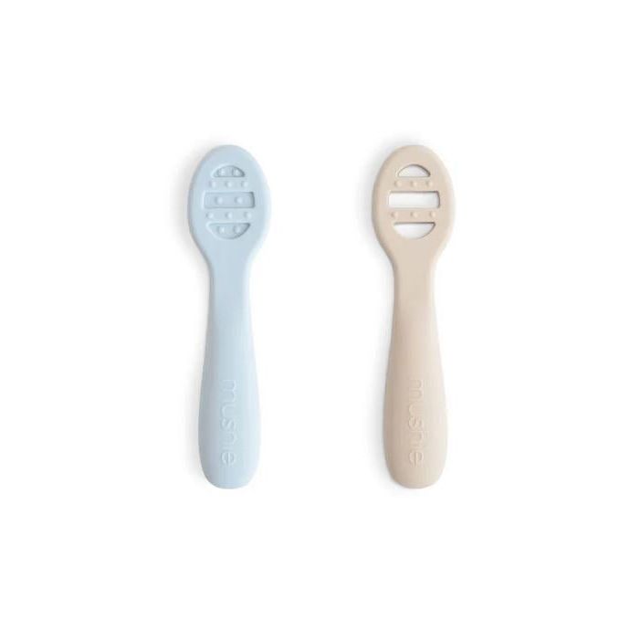 Mushie First Feeding Baby Spoons 2-Pack Mealtime Mushie Powder Blue/Shifting Sand