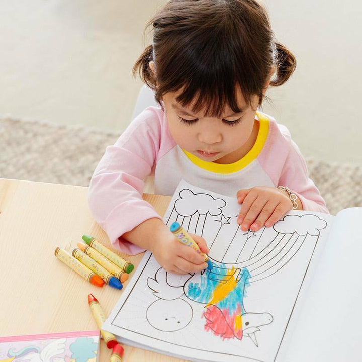 Ooly Color-In' Book: Enchanting Unicorns Color-In Book Ooly   