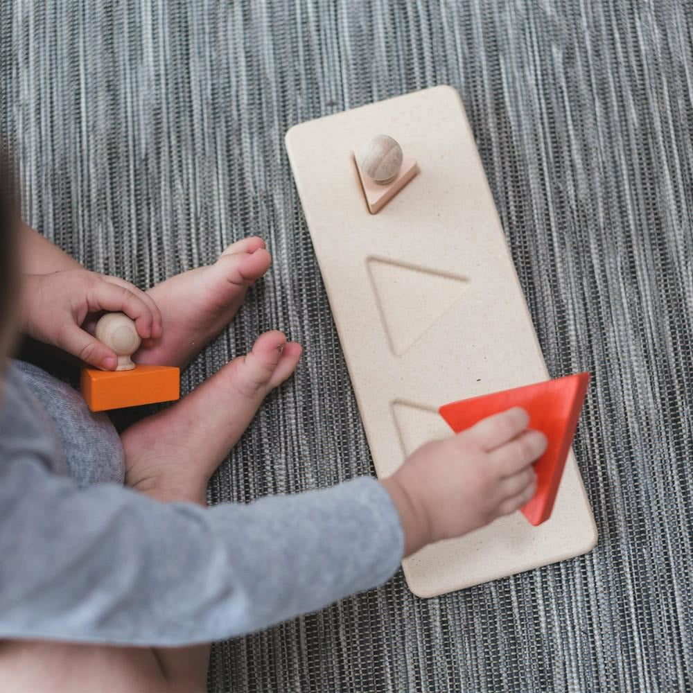 Plan Toys Triangle Matching Puzzle Puzzle and Educational Plan Toys   