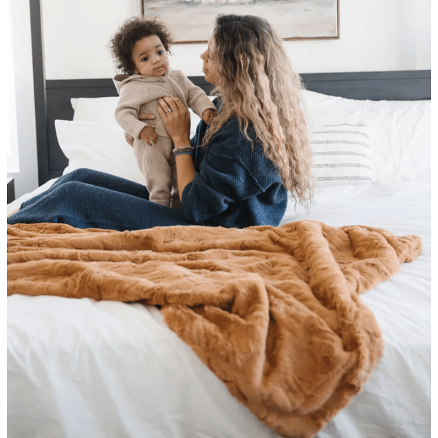 Saranoni Throw Blanket - Thumbnail 3